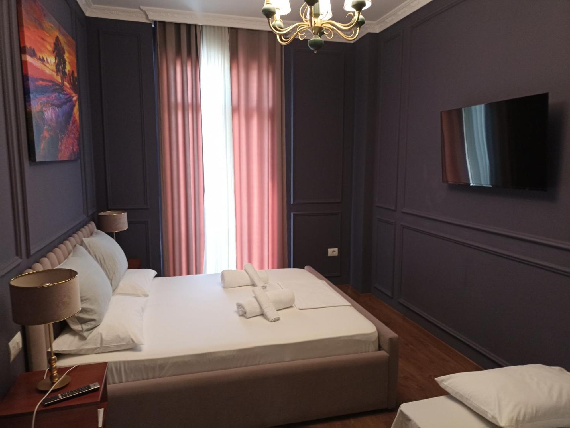 Amo's Aparthotel Shkodër